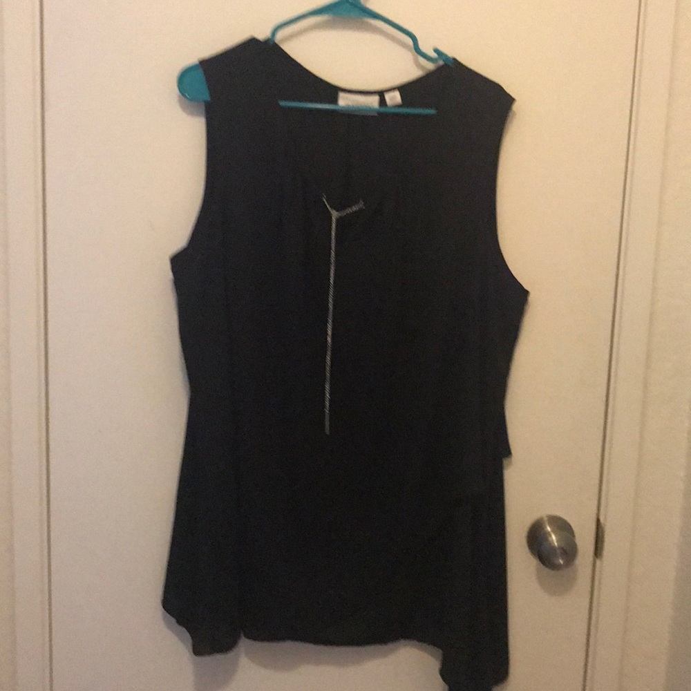 Sleeveless dress blouse